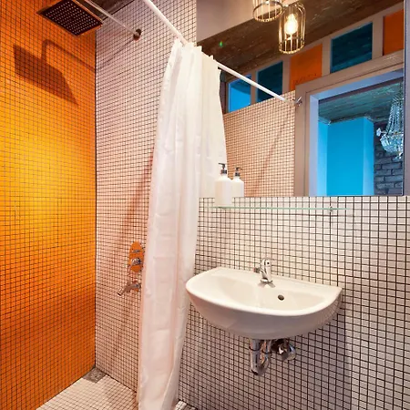 Enjoy Golden Horn Views From Tangerine House Istambul
