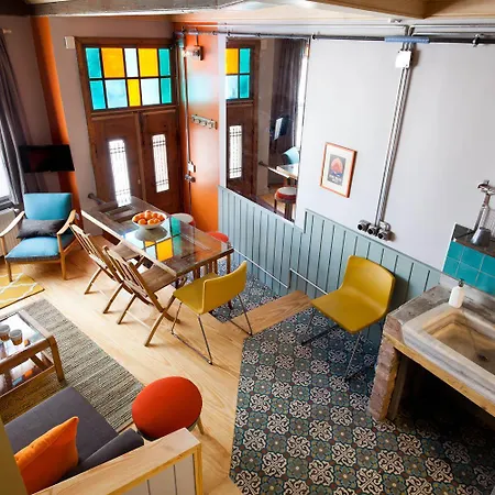 Enjoy Golden Horn Views From Tangerine House Hébergement de vacances Istambul