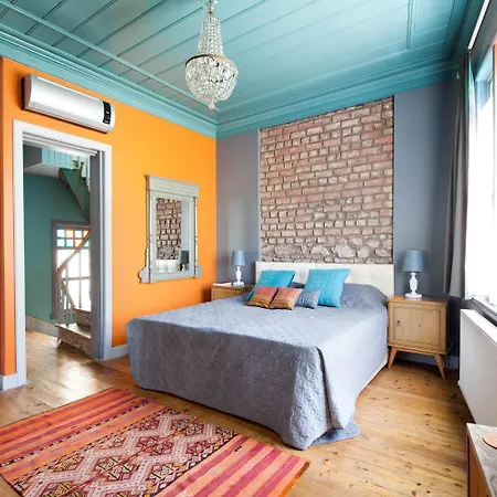 Enjoy Golden Horn Views From Tangerine House Semesterbostad