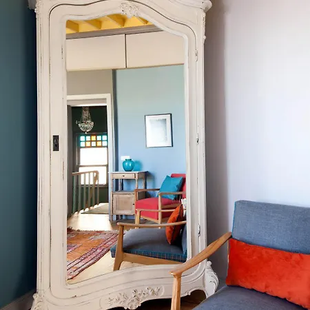 Semesterbostad Enjoy Golden Horn Views From Tangerine House Istanbul