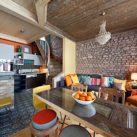 Enjoy Golden Horn Views From Tangerine House * Istanbul