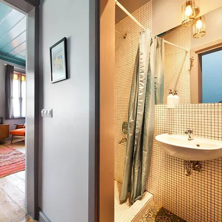 Enjoy Golden Horn Views From Tangerine House Semesterbostad
