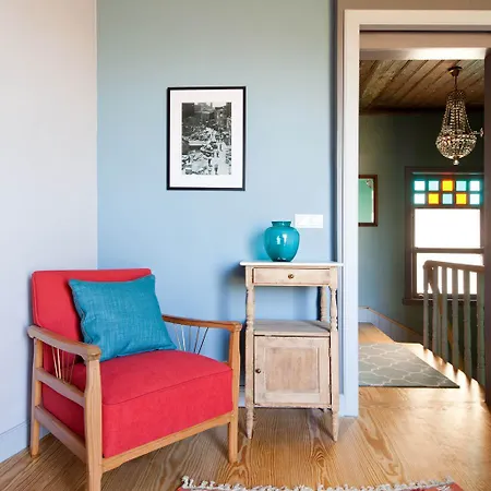 Enjoy Golden Horn Views From Tangerine House Semesterbostad