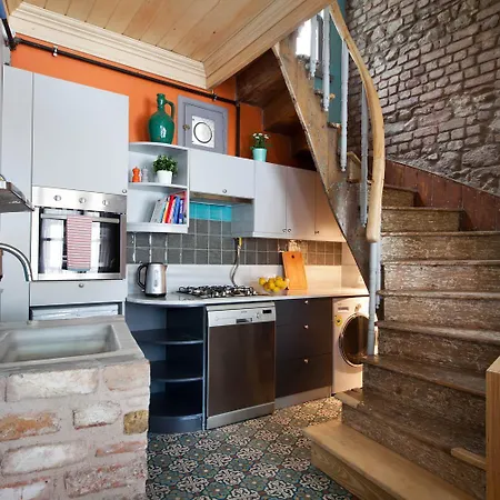 Ferienhaus Enjoy Golden Horn Views From Tangerine House Istanbul